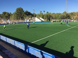 Los partidos de este Liga de Fútbol 7 se desarrollan en los campos de césped de la Ciutat Esportiva Camilo Cano