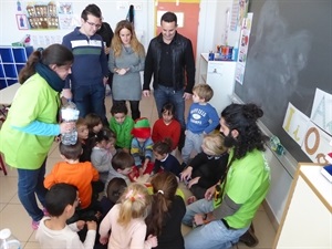 36 niños participan en la VIII Escola de Nadal de La Nucía