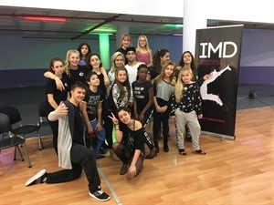 18 alumnos asistieron al curso de danza urbana organizado en Les Nits de La Nucía