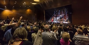 El espectáculo "Symphonic Rhapdosy of Queen" reigstró un lleno absoluto en l'Auditori