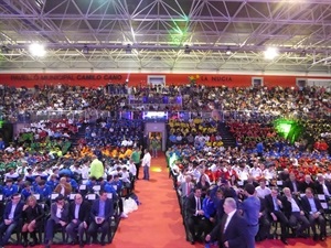Más de 3.000 personas llenaron el Pabellón Municipal Camilo Cano