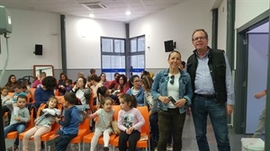 Ayer la representación en el Centro Social de Nou Espai fue todo un éxito y contó con la presencia de los concejales Bart Gommans y Eva Naranjo