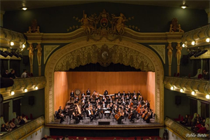 La Orquesta Sinfónica  Ciudad de Elche en una de sus actuaciones