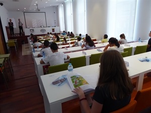 Los exámenes se desarrollan en la Seu Universitària de La Nucía