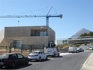 El Centro de Innovación Tecnológica “Lab_Nucía” se está construyendo sobre una parcela municipal de 1.653 metros cuadrados