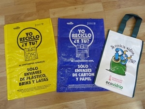 Junto a AECNU en 2019 se repartieron bolsas de rafia de forma gratuita para fomentar el "separar para reciclar" en cada casa