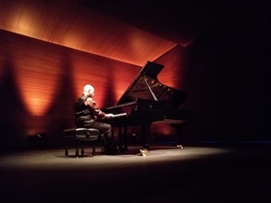 Istvan Székely estrenó dos obras propias en este concierto