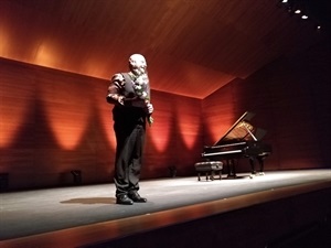 La maestría del pianista húngaro se tradujo en grandes aplausos