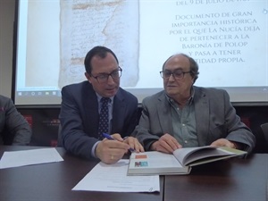 El decano Juan Francisco Mesa con Pedro Lloret, concejal de Seu Universitària