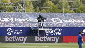 El partido fue retransmitido en directo en "abierto" por Gol TV