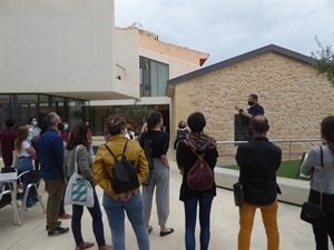 Arquitectos de la provincia visitando el Centro Social La Casilla