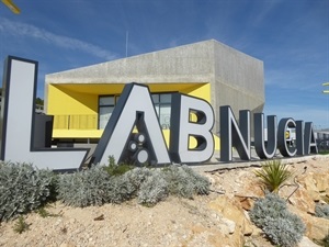 Los edificios públicos de La Nucía con un diseño arquitectónico singular, práctico e innovador